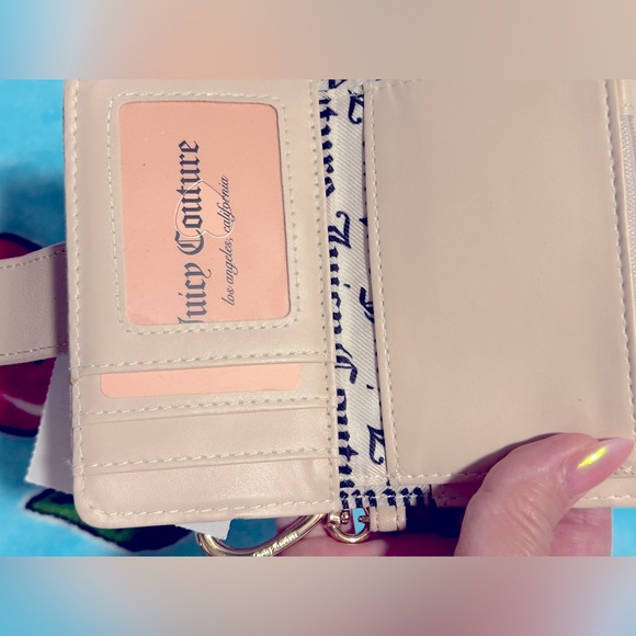 Juicy Couture wallet - Picture 4 of 7
